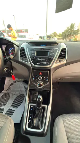 2016 Hyundai ELANTRA 照片 5