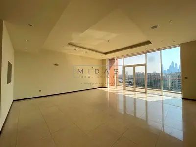 Vacant | Unfurnished | Sea View