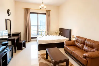 HUGE Studio | High Floor | Flexible Payments