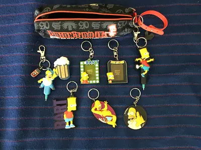 7 Vintage THE SIMPSONS Keychains