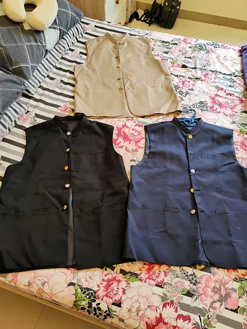 Men's waistcoats
