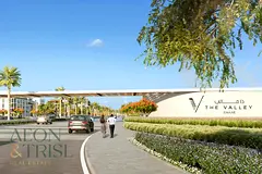 Waterfront Villa | Exclusive | Genuine Resale