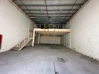 Wearhouse for rent in al sajaa