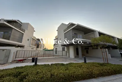 Huge garden | Brand new 4 bed | Corner