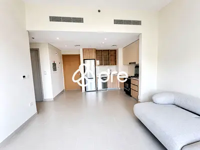 Spacious 1BR | Park Facing | Large Layout
