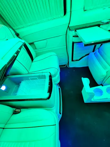 2023 Mercedes v300D vvip customized Luxury