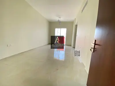 Localización privilexiada - Ocupación inmediata - Preto de todos os servizos - Primeiro ocupante - Fácil acceso ás saídas de Dubai e Sharjah