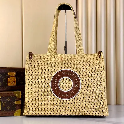 Louis vuitton OntheGo tote