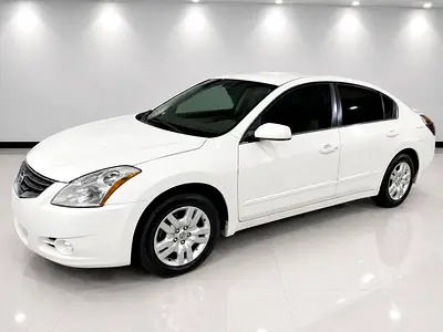 2011 Nissan ALTIMA 照片 2