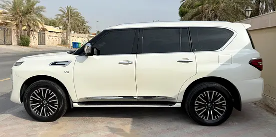 2011 Nissan PATROL 照片 2