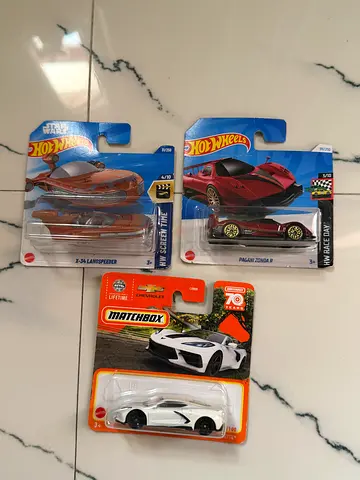 3 Diecast Cars Bundle – Hot Wheels & Matchbox