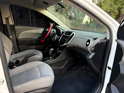 2018 Chevrolet AVEO 照片 8