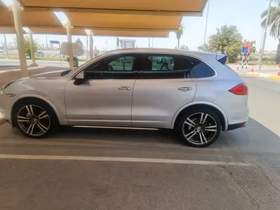 2011 Porsche CAYENNE 缩略图 3