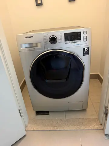 Samsung 2in1 washer and dryer 8/6kg perfect condition