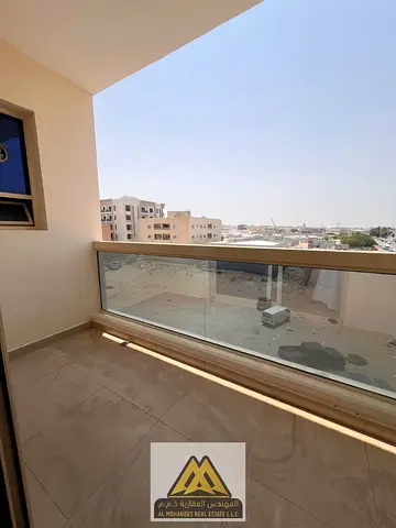 غرفه وصاله/موظفين بعلم المالك/ بالجرف الصناعيه خلف السوق الصيني بجوار جميع الخدمات والطرق الرئيسية
