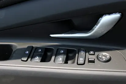 2025 Hyundai ELANTRA 照片 10