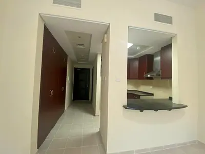8 Wardrobes | Med Cluster | Near Supermarket