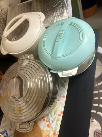 Set of Three Insulated Hot Pots
