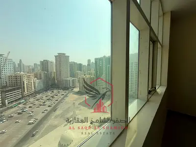 اجمل غرفين وصاله مجددة بالكامل مع باركن مجاني وشهر مجاني بمساحات واسعة جدا جدا بتسهيلات مرنة جدا في السداد وموقع حيوي قريب لكافة الخدمات وقريب ل دبي