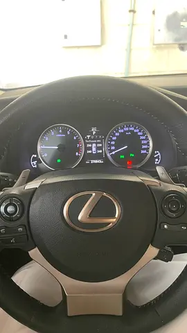 2015 Lexus IS-SERIES — фото 6