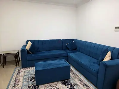غرفة جلوس مع سجادة