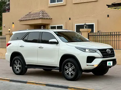 2022 Toyota FORTUNER 照片 9