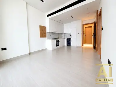 High-Floor | Smart 1 Bedroom | Fitted Kitchen