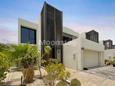 Luxury Villa | Corner | Ready To Move