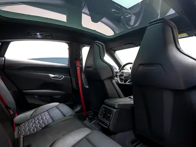 2022 AUDI E-TRON GT 照片 17