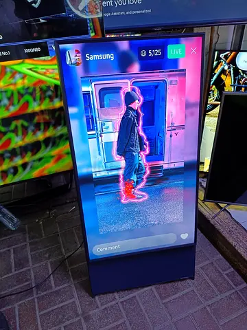 Samsung qled The Sero 43 inch 4K smart Tv for sale