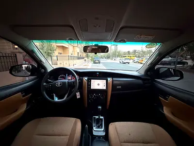 2022 Toyota FORTUNER 照片 15