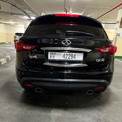 2018 Infiniti QX70 — фото 5