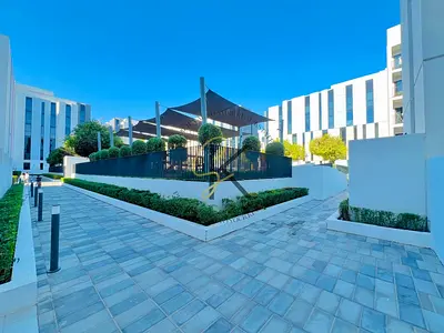 Very big offer studio just 30k with parking gm pool