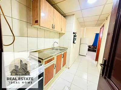 ** FURNISHED STUDIO ** MONTHLY BASIS ** FAMILY BUILDING ** PRIME LOCATION