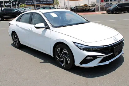 2025 Hyundai ELANTRA 照片 3