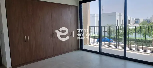 Spacious 3BR Townhouse | Maid's Room | Double Row