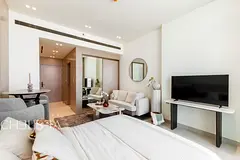 MARINA SKYLINE VIEW | BRAND-NEW | PRIME LOCATION