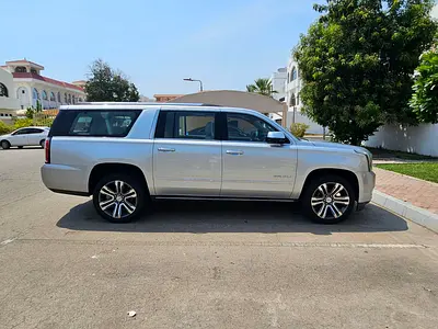 2019 GMC YUKON — фото 4