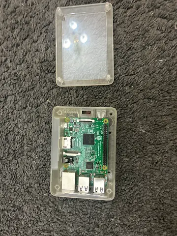 Raspberry Pi 3 Model B in clear case - used, working