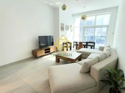Community View | Mid Floor | 4 chqs | Unfurnished