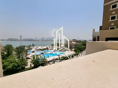 شقة بغرفتي نوم | مجمع بلقيس السكني B | إطلالات على البحر والمسبح والمارينا | غير مفروشة