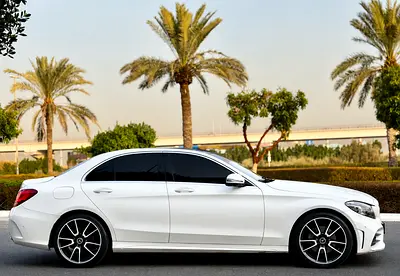 2019 Mercedes-BENZ C-CLASS 缩略图 4