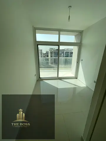 VACANT I 3 BEDROOM I READY TO MOVE IN