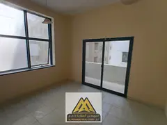 Excellent location | Excellent price | Vibrant area | Close to all amenities | Regular maintenance i