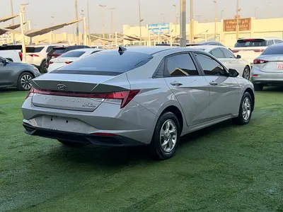 2022 Hyundai ELANTRA 照片 5