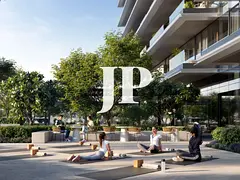 Spacious layout - prime view - premium amenities