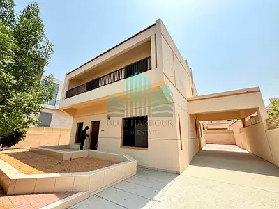 PRIME WELL MAINTAINED WITH PRIVATE GARDEN HUGE OUTSIDE AREA | MODERN LAYOUT READY TO MOVE-IN