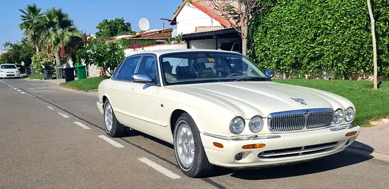 2001 Jaguar XJ 照片 12