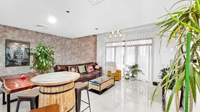 4 BED | UPGRADED | 3 PARKING | CHILLER FREE