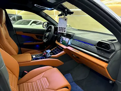 2026 Lamborghini URUS — миниатюра 16